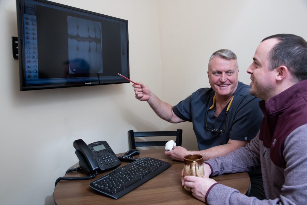 Dentists in Lititz: Richard M. Berg