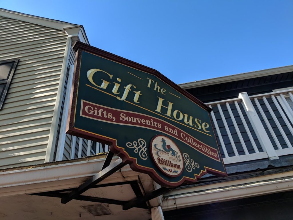 The Gift House: Intercourse Gift Shops