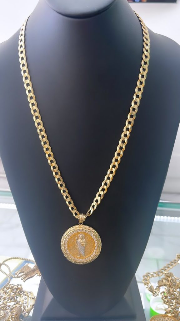 Jewelers in Lancaster: Capotillo Jewelers