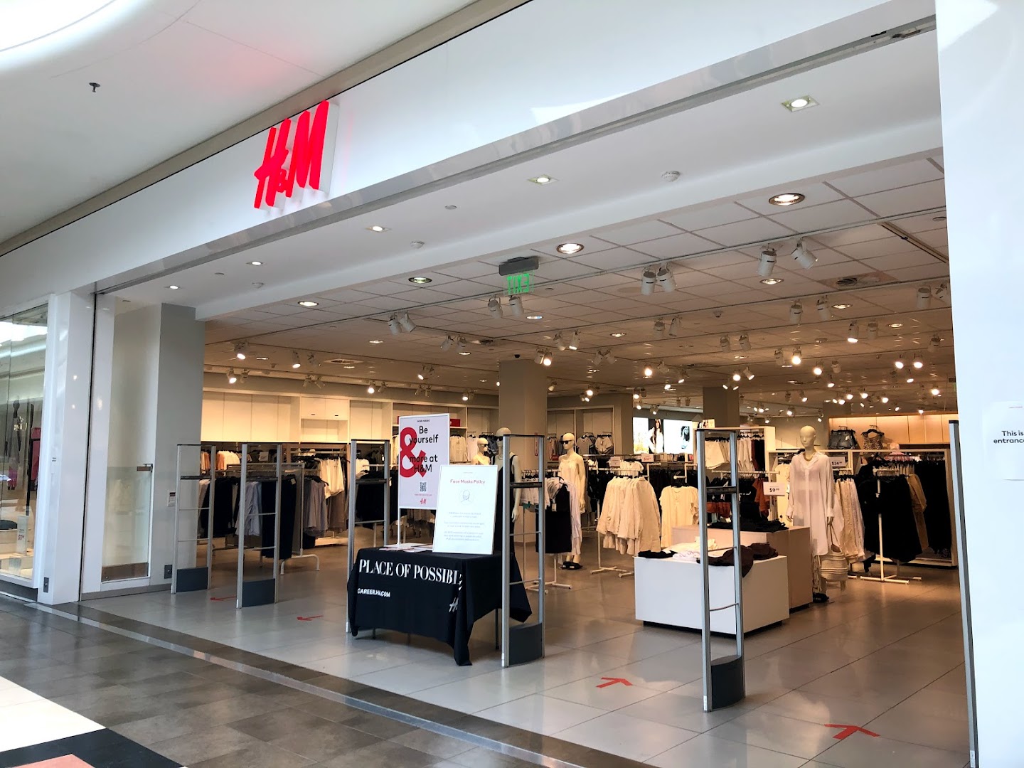 Men's Clothing Stores in Lancaster: H&M