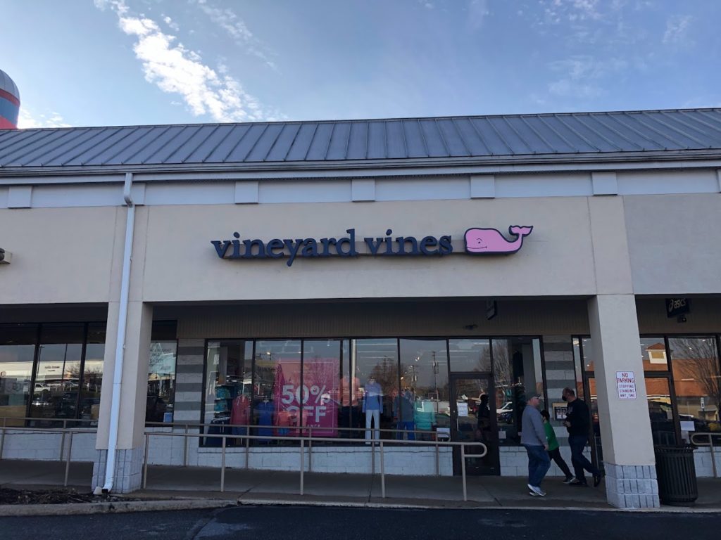 Men's Clothing Stores in Lancaster: Vineyard Vines Outlet