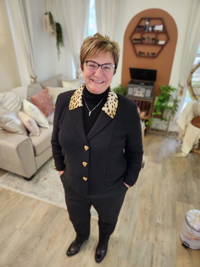 Salons in Ephrata: Fern & Fable Salon