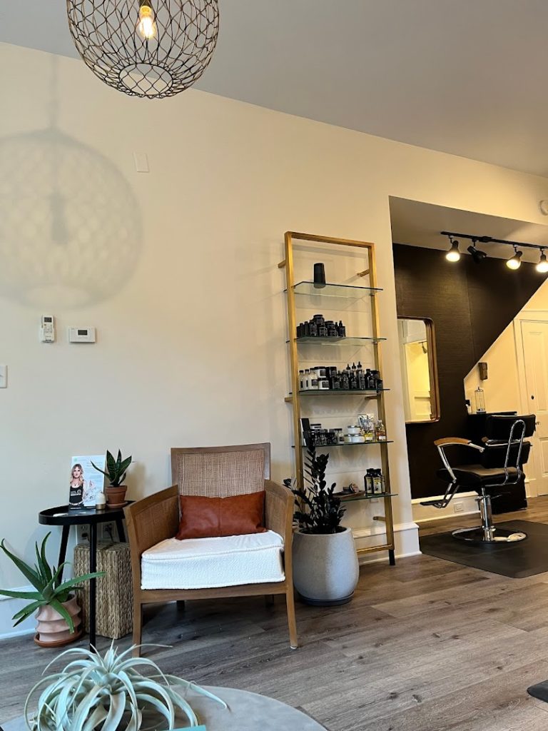 Salons in Lancaster: Trim Salon