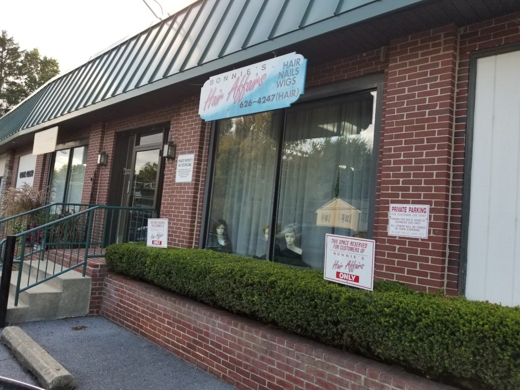 Salons in Lititz: Bonnie's Affairs