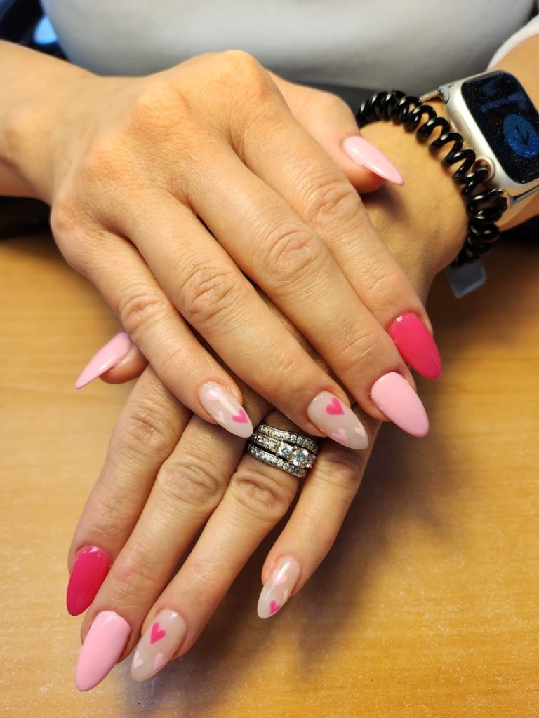 Salons in Lititz: Nail Fantasy