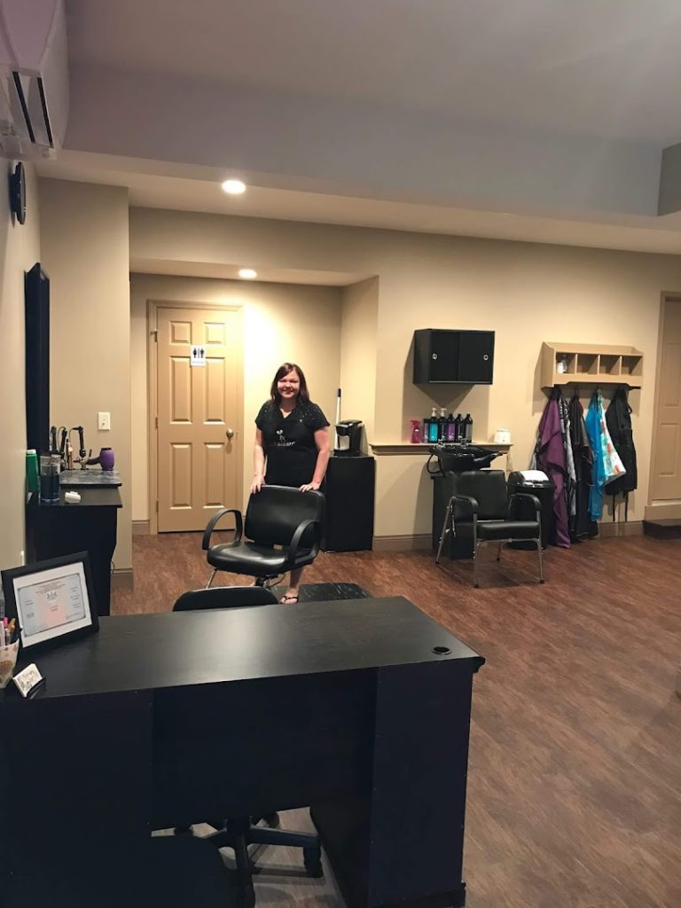 Salons in Lititz: THAIRapy By Helen