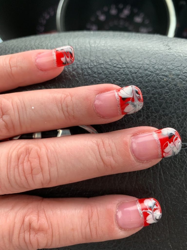 Salons in Millersville: Visible Nails