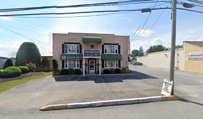 Salons in Willow Street: Great Lengths-Valerie Rohrer