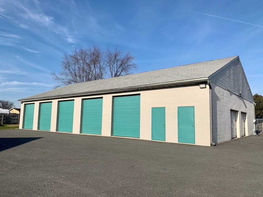 Self-Storage Facilities in Leola: Monterey Storage