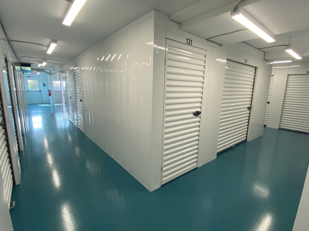 Self-Storage Facilities in New Holland: Earl's Court Self Storage