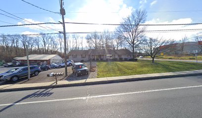 Salons in Mount Joy: Salon halo