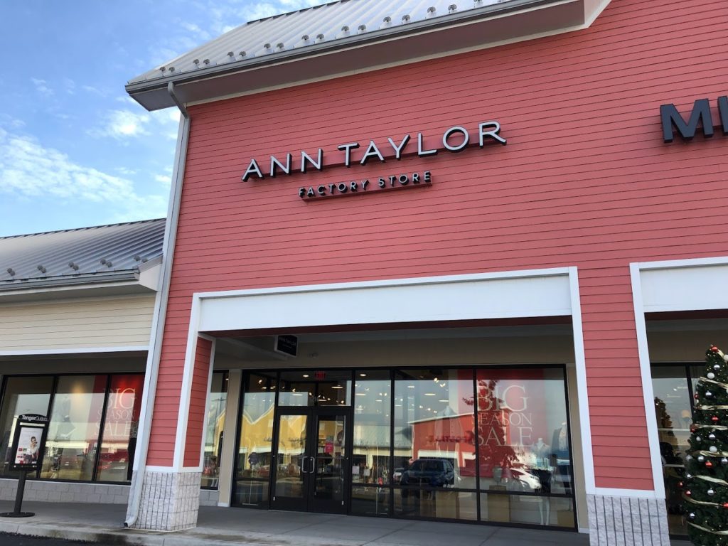 Women's Clothing Stores in Lancaster: Ann Taylor Factory Store