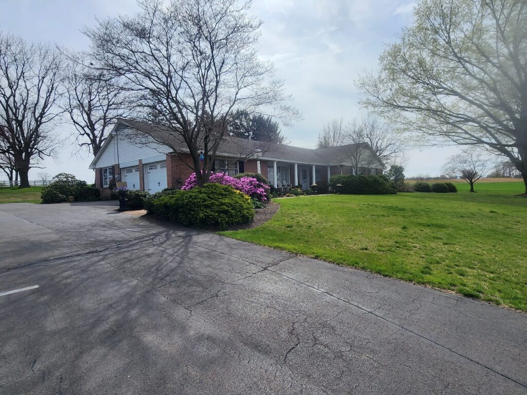 Leamans Country Lodge: Bird in Hand Hotels