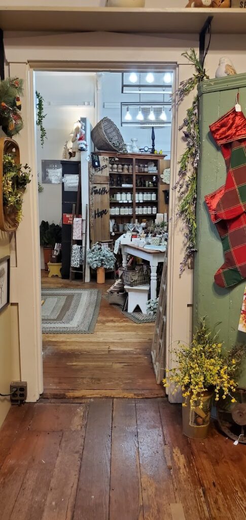 Main Street Peddler: Lititz Gift Shops