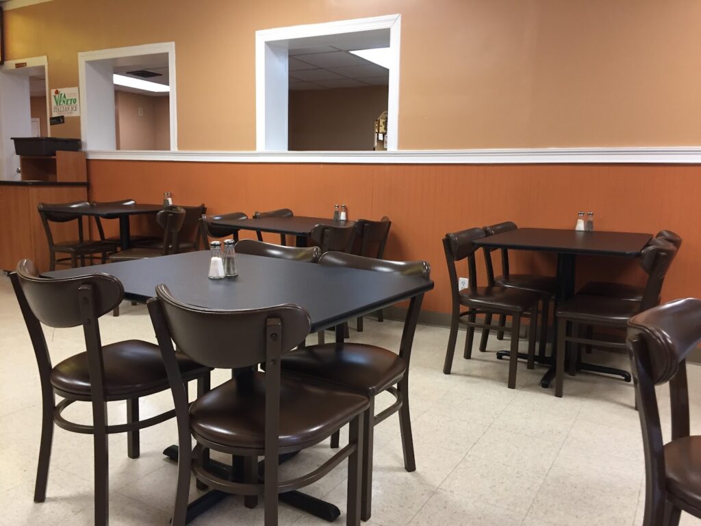 Nino's New York Style Pizza & Italian Restaurant: Lititz Restaurants