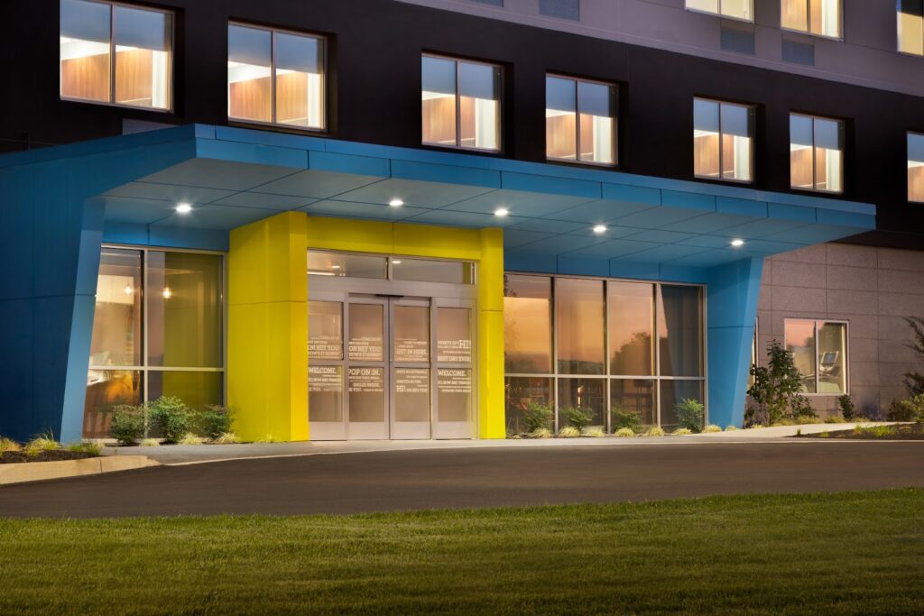 Tru by Hilton Lancaster East: Lancaster Hotels